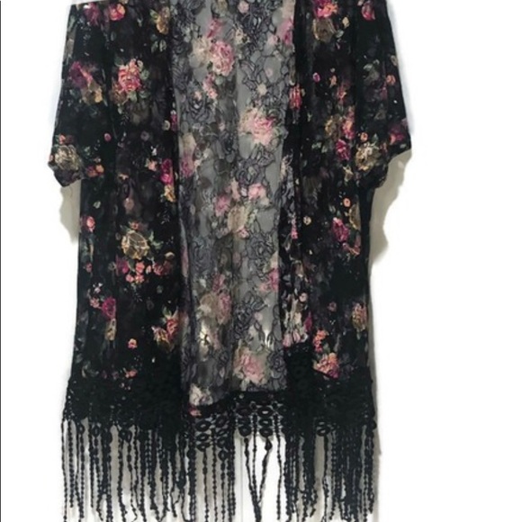 Sweet Rain Tops - Floral kimono